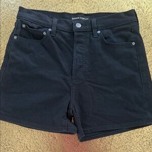 Aritzia Denim Forum Women's Black Jean Shorts